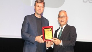 Alim Işıka Yılın belediye başkanı ödülü