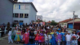 Altıntaşta Geri Dönüşüm Muhteşem Olacak isimli defile