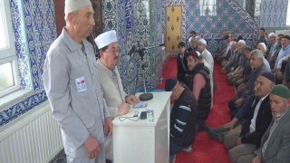 Altıntaşta hac yolcuları dualarla uğurlandı