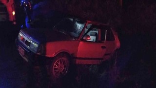 Ambulans otomobile çarptı, 3 sağlıkçı yaralandı