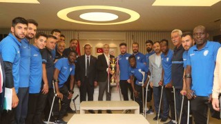 Amputede Şahinbeye çifte kupa