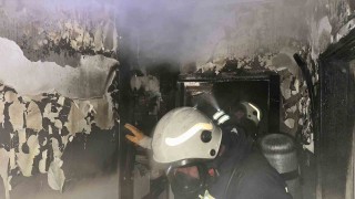 Apartman dairesinde korkutan yangın