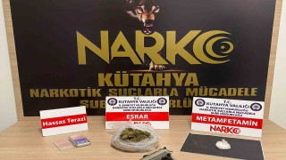 Araçta silah ve uyuşturucu ile yakalanan 2 şüpheli tutuklandı