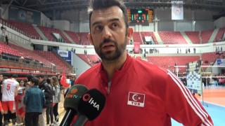 Arslan Ekşi: “Altın Ligini kazanacağız”