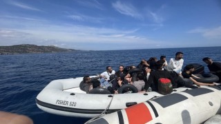 Ayvacık açıklarında 18 kaçak göçmen yakalandı