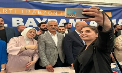 Bakan Uraloğlu, Trabzon’da bayramlaşma törenine katıldı