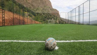 Başkan Altay: “Hadim Yağcı ve Eğiste halı sahalarımız gençlerimize hayırlı olsun”