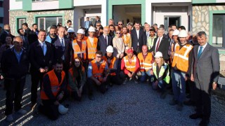 Başkan Aydın TOKİ hak sahiplerinin yüreğine su serpti