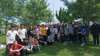 Başkan Demirtaştan öğrencilere sürpriz veda pikniği