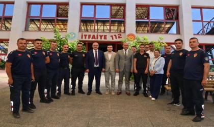 Başkan Ergün, görev başındaki personelle bayramlaştı