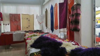 Başkan Suer, Hayra Davet adlı hayır çarşısını gezdi