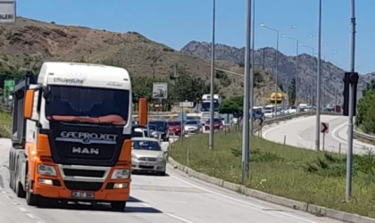 Bayram tatilinde D-100 kara yolunda trafik yoğunluğu
