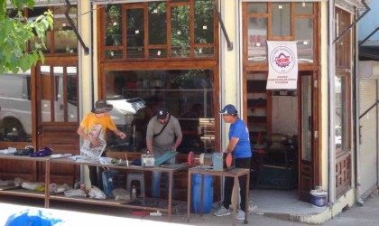 Bıçaklar kurbana hazırlanıyor