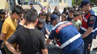 Bigadiçte öğrenciler ile jandarma ile buluştu