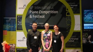 Bilecik Belediyesi Sanat Akademisi öğrencileri İzmirde hünerlerini sergiledi