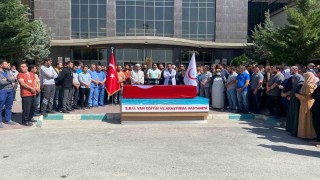 Bisikletle işe giderken kamyonetin çarptığı hemşireye son görev