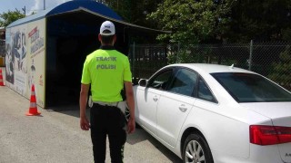 Boluda dikkat çeken polis uygulaması: Yaşam tüneli oluşturuldu