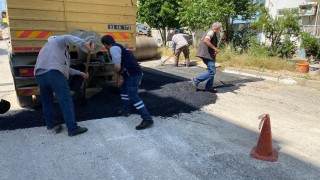 Bozulan yollarda bakım çalışması