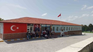 Bu okulda öğrenciler ticareti öğreniyor