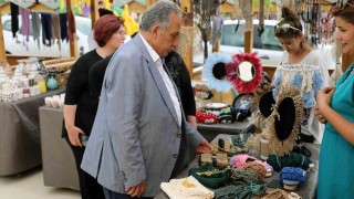 Bu Pazar Maharetli Eller Günü