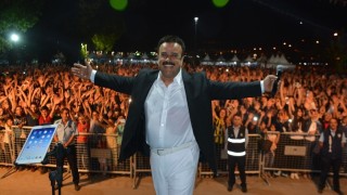 Bülent Serttaş bayramda Didimde sevenleriyle buluşuyor