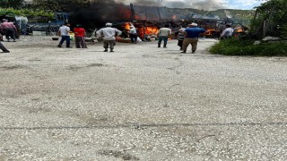 Burdurda çıkan yangında ev kullanılamaz hale geldi
