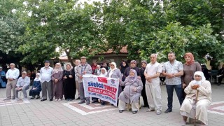 Burhaniyede hacı adayları uğurlandı