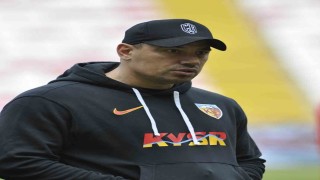 Çağdaş Atan: “Yeni şeyler söylemek lazım”