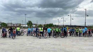 Çocuk işçiler için pedal çevirdiler