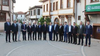 Cumhurbaşkanı Başdanışmanı Prof. Dr. Sadettin Hülagüden Osmanelini ziyaret etti