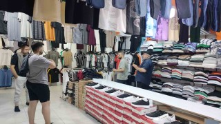 Depremde 10 esnaflı yeraltı çarşısının sıvası bile dökülmedi