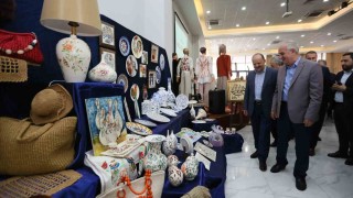 Derincede kursiyerlerin el emeği ürünleri görücüye çıktı