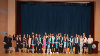 Devlet Konservatuvarı öğrencilerinin mezuniyet coşkusu