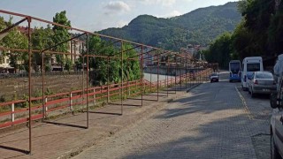 Devrekte alışveriş stantları kurulmaya başlandı