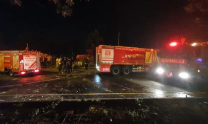 Diyarbakır’da atık depolama alanında çıkan yangında meydana gelen patlamalar korkuttu