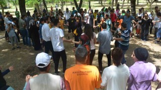 Diyarbakırda engelli bireyler piknikte doyasıya eğlendi