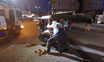 Dur ihtarına uymadı, polisin yazdığı ceza makbuzunu yere attı