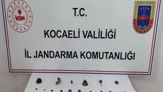 Durdurulan araçta 28 tarihi eser ele geçirildi