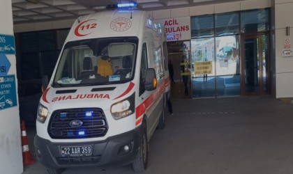 Edirnede denize giren 2 kişi boğulma tehlikesi geçirdi