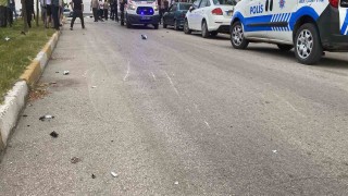 Edirnede motosiklet yayaya çarptı: 2 yaralı