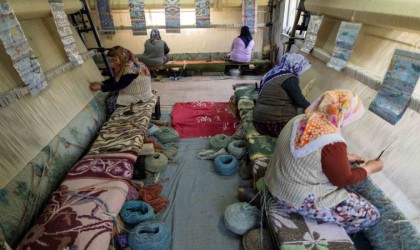 El dokuma halılar makineleşmeye direniyor