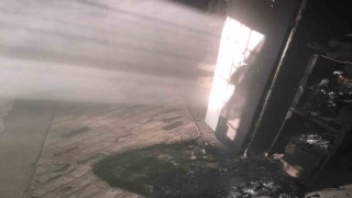 Evde kombi patladı, yangın çıktı