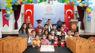 Fadıloğlu, engelli öğrencilerin heyecan ve mutluluklarını paylaştı