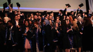 Geleceğin iletişimcileri mezun oldu