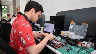 Gençler dijital dünyaya ilk adımlarını attı