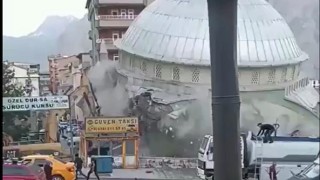 Hacı Sait Camisinin yıkılma anı görüntülendi