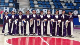 Hakkaride “Kulüpler Arası Halk Oyunları Yarışması” yapıldı