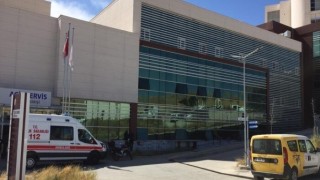 Hamur yoğururken elektrik akımına kapılan kadın yaralandı