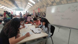 Hatayda depremi kapı dışında bırakıp, umutlarını kaleme taşıdılar