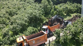 Heyelandan kapanan yollar açılıyor